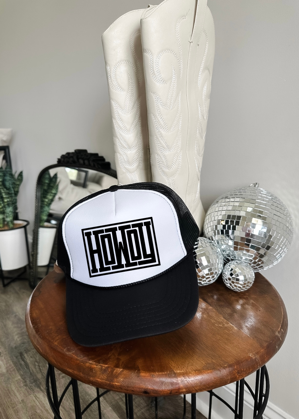 HOWDY Trucker Hat